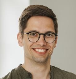 Tim Rüb